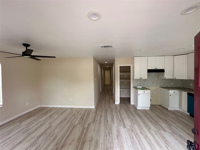 Photo - 5910 E Houston Rd