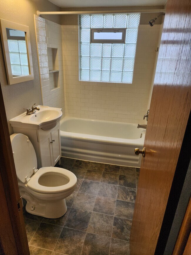 Photo - 2272 W Bolivar Ave Unit Upper East