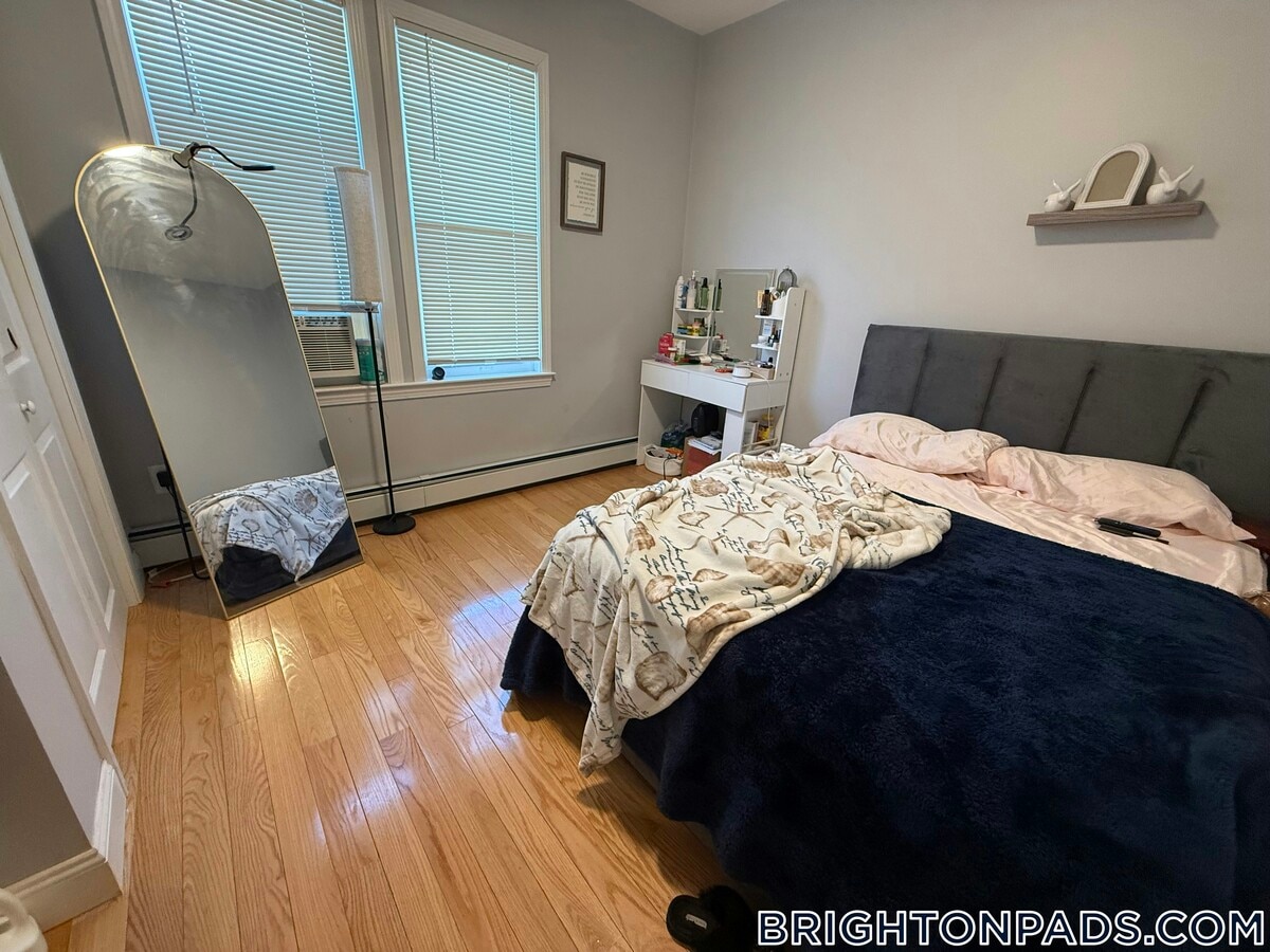 Photo - 29 Waverly St Unit 2