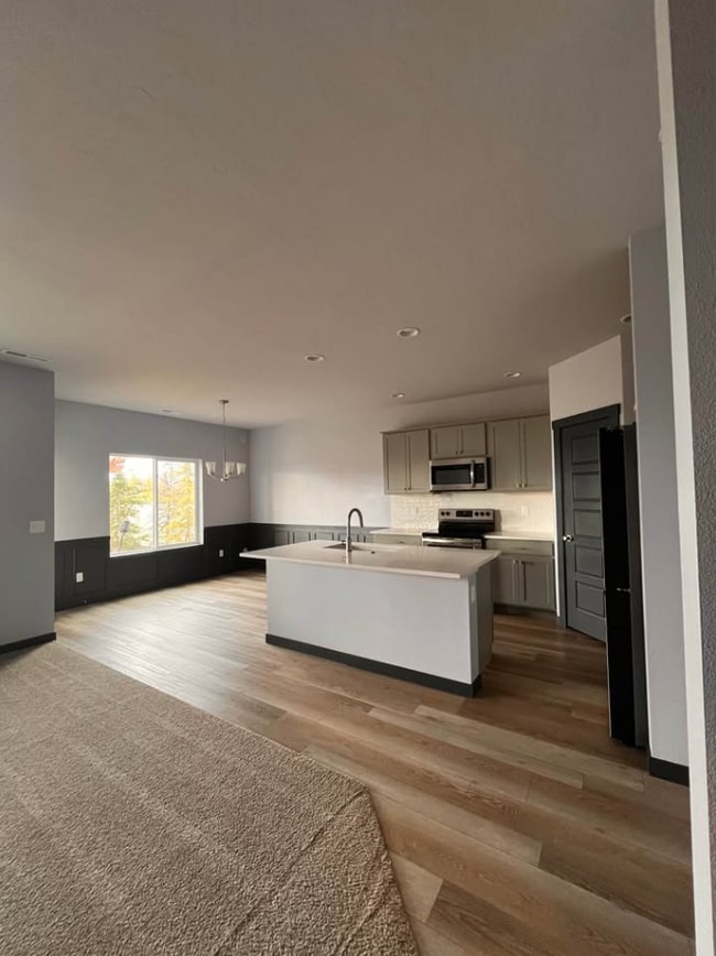 Photo - 17313 N Wingtip Way