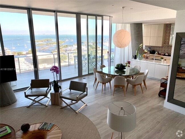 Building Photo - 2675 S Bayshore Dr Unit 1103S Rental