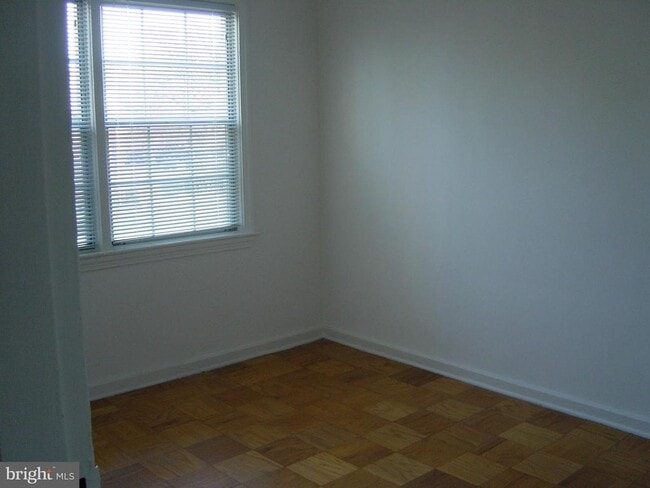 Photo - 6604 10th St Unit B1
