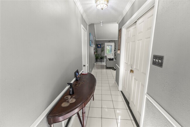 Photo - 10910 Vanderford Dr