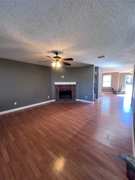 Photo - 512 Magdalen Ave