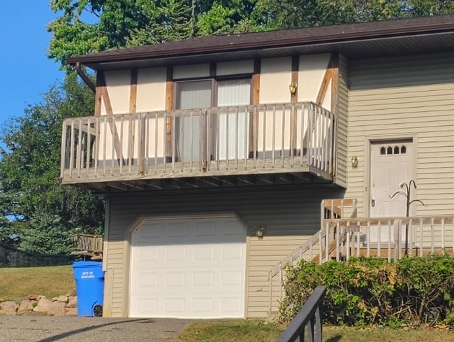 Building Photo - 700/701-701 Iroquois Ct Unit 700 Rental