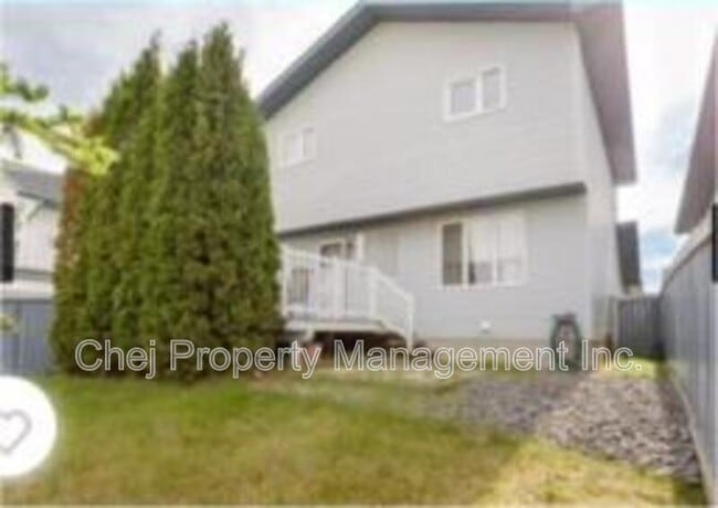 Photo - 838-118A 118a St NW