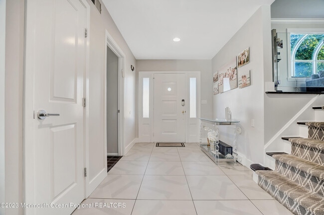 Photo - 278 Lake Ave