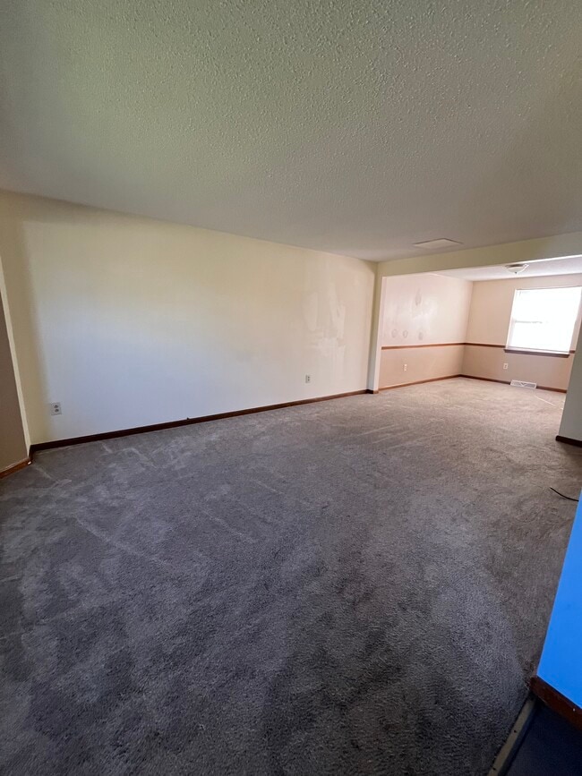 395 Como Park Blvd