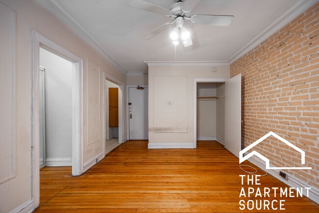 Photo - 1154 N Dearborn St