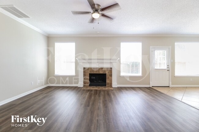 Photo - 1008 Mark Twain Dr