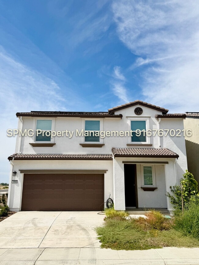 Building Photo - Twelve Bridges Home with Solar & 2-Car Garage