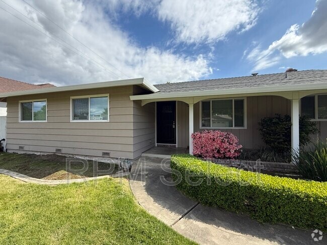 Building Photo - 1238 Woodfield Ave Rental