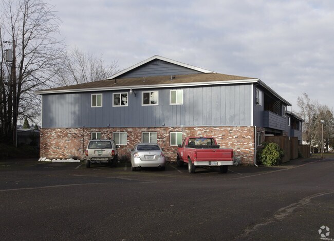 Manchester Square Apartments - Manchester Square Apartments