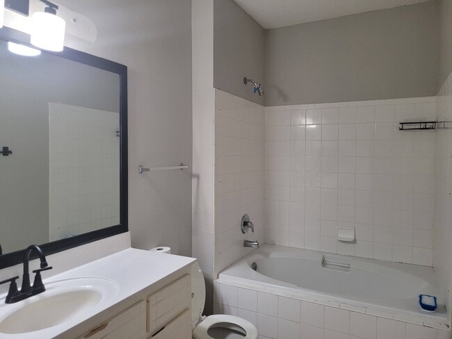 Photo - 1672 Corey Wood Cir