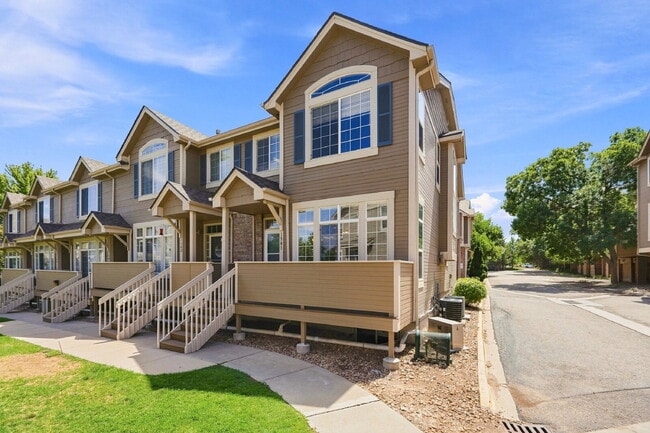 $2,695.95 - 3 Bed, 2.5 Bath Newly Updated Townhome in Centennial with Central AC