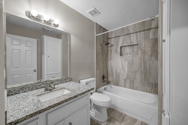 Photo - 103 Moonspinner