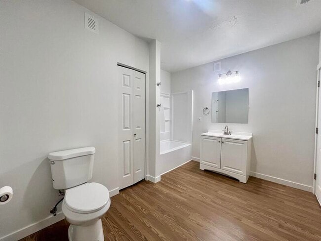 Photo - 6638 Highland Point Way