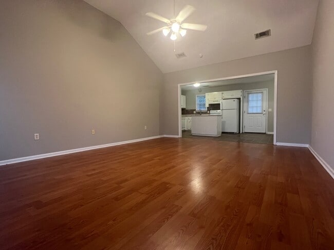 Photo - 2204 Gretels Hunt