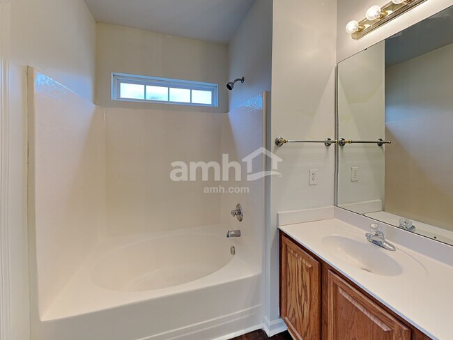 Photo - 4134 Vance Rd N