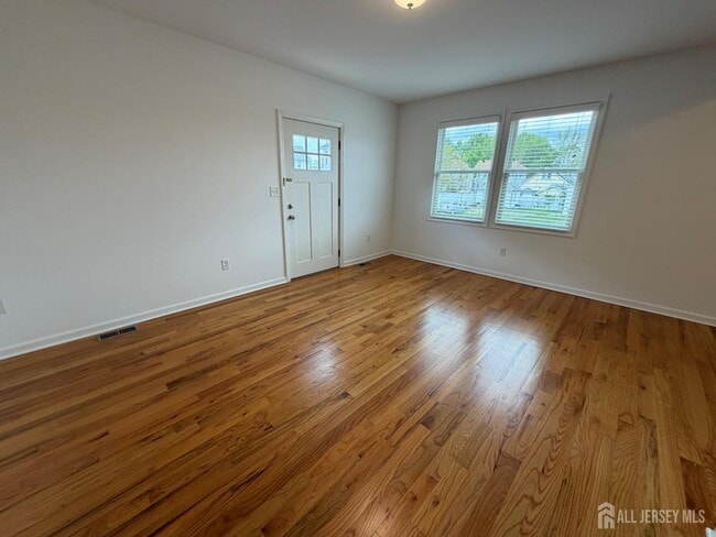 Photo - 16 E Kupsch St Unit A