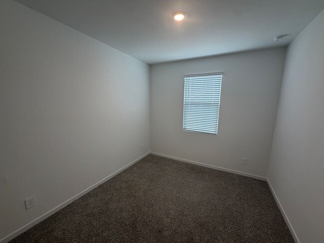 Photo - 17410 W Eva St
