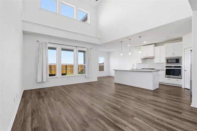 Photo - 3200 Hidalgo Loop