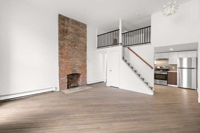 Photo - 174 Grand St Unit 2A