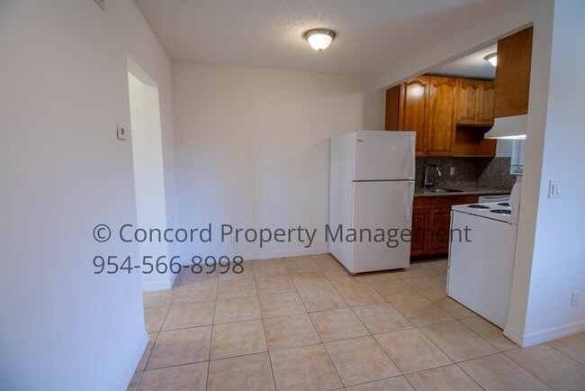 Photo - Ask about our Specials! Pool view 2nd Floor One Bedroom, One Bath with Granite Countertops Unit 15