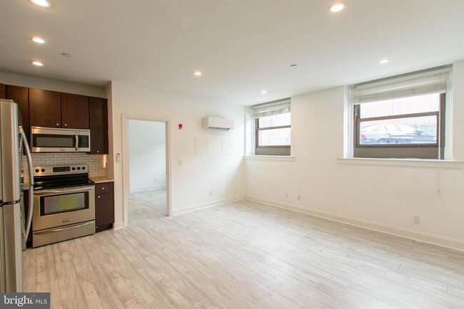 Photo - 427 Monroe St Unit 102