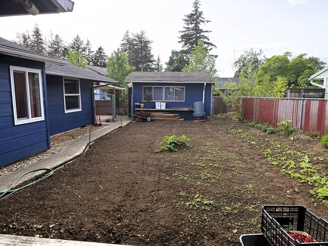 Photo - 16811 SE Francis St