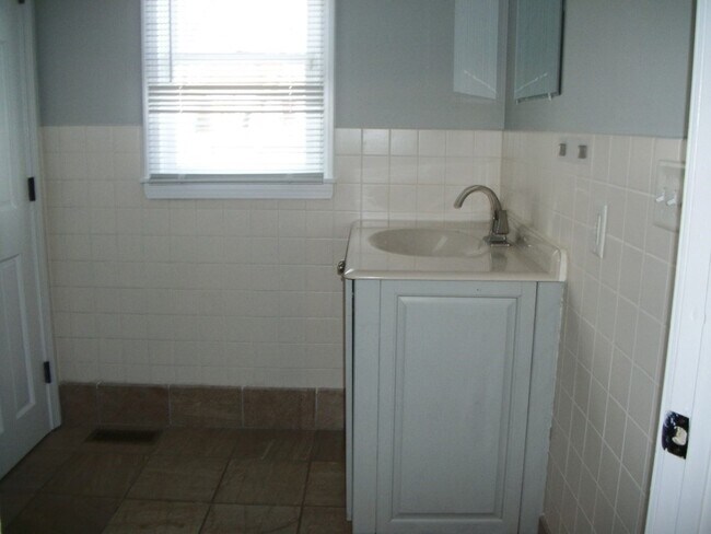 Photo - 125 Gorham St