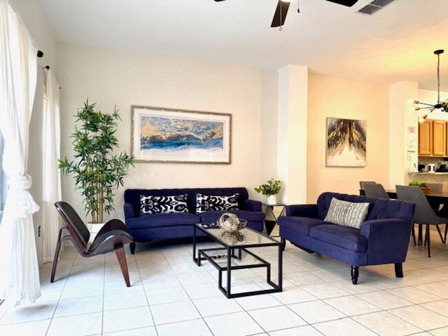 3118 Yellow Lantana Ln