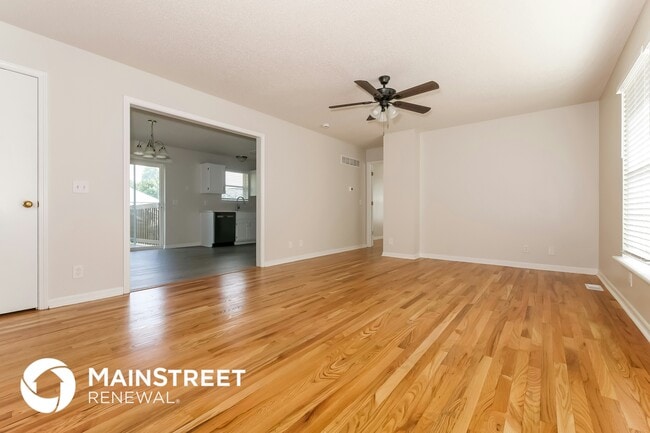 Photo - 406 Brookside Cir