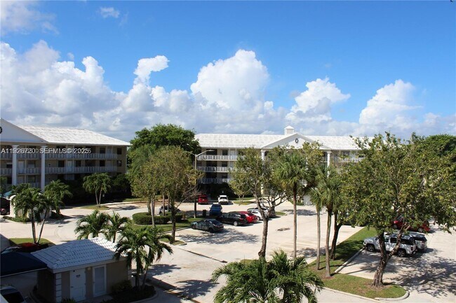 Photo - 3511 Village Blvd Unit 401