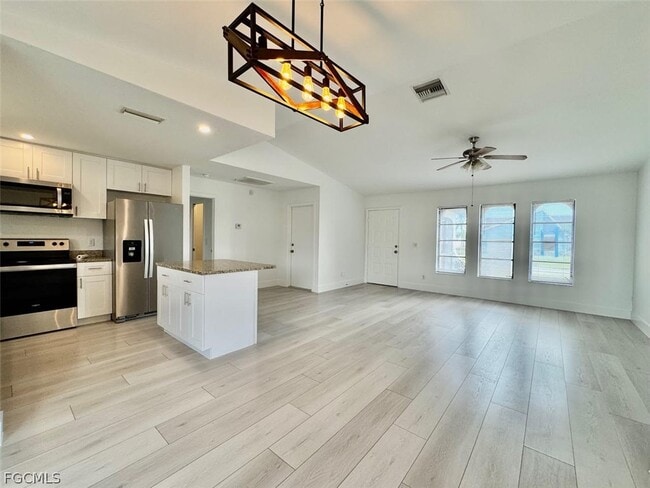 Photo - 2013 NE 4th Ter