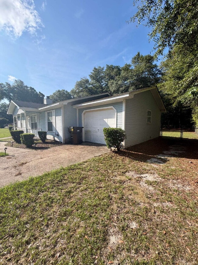 792 Old Newton Rd