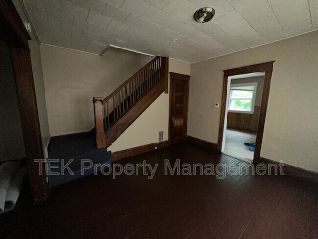 Photo - 444-446-446 Cottage St