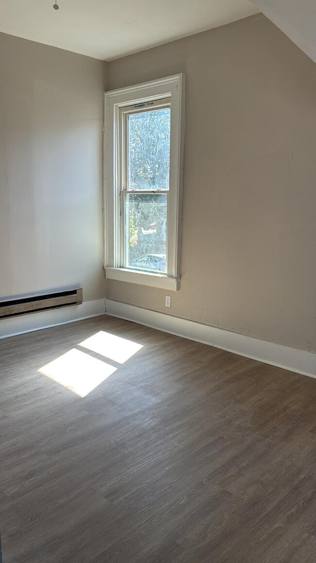 Photo - 606 W North St