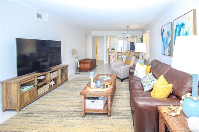 Photo - 4440 NE Sandpebble Trce Unit 201