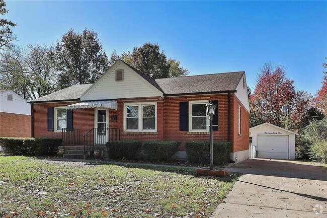 Building Photo - 1465 W Duchesne Dr Rental