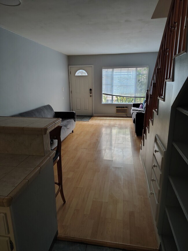 11025 Kittridge St Unit 137