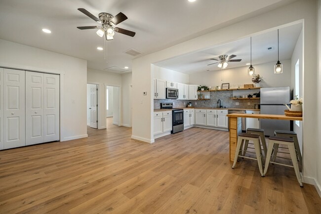 Photo - 1014 9th Ave