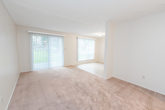Elm Valley Apartments