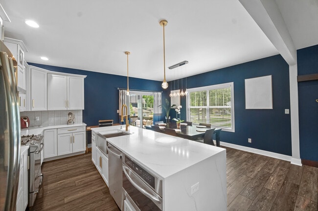 Photo - 211 Bunker Dr