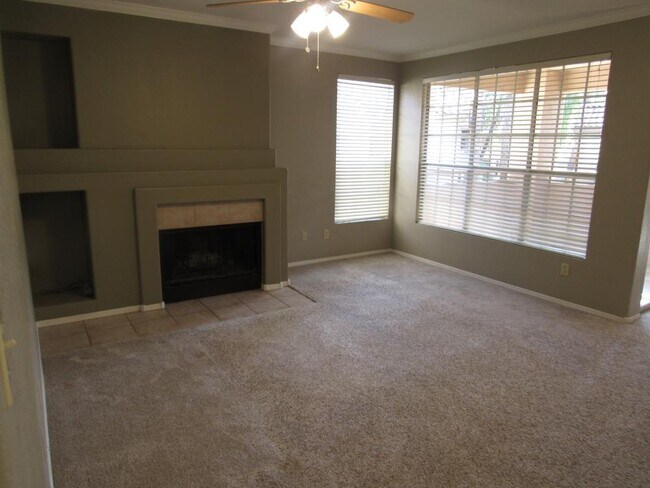 Photo - 2 bedroom in Scottsdale AZ 85268 Unit 2049