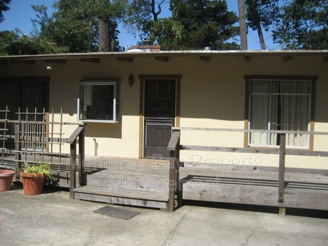 Photo - 701 Crocker Ave