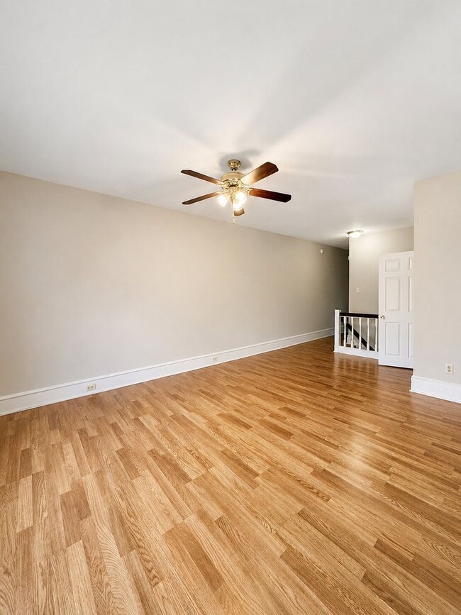 Photo - 5252 Cedar Ave Unit 2