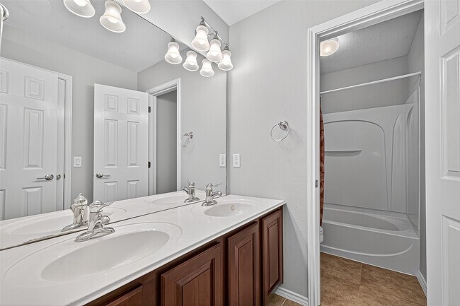 Photo - 7202 Toad Hollow