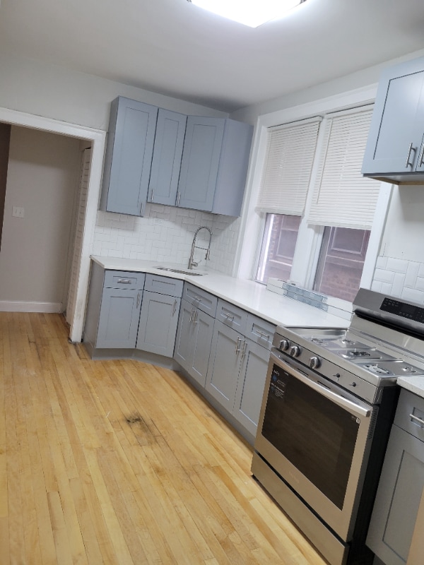 Photo - 8143 S Evans Ave