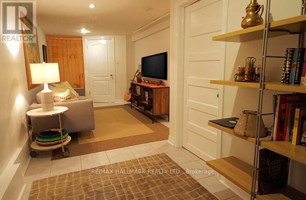 Photo - 266 Westmoreland Ave